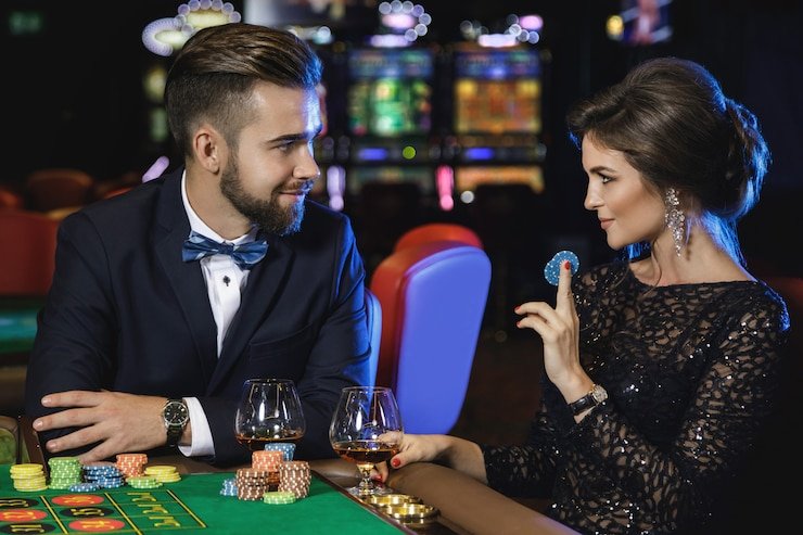 h5.svip6 app showing live football betting and casino tables on mobile